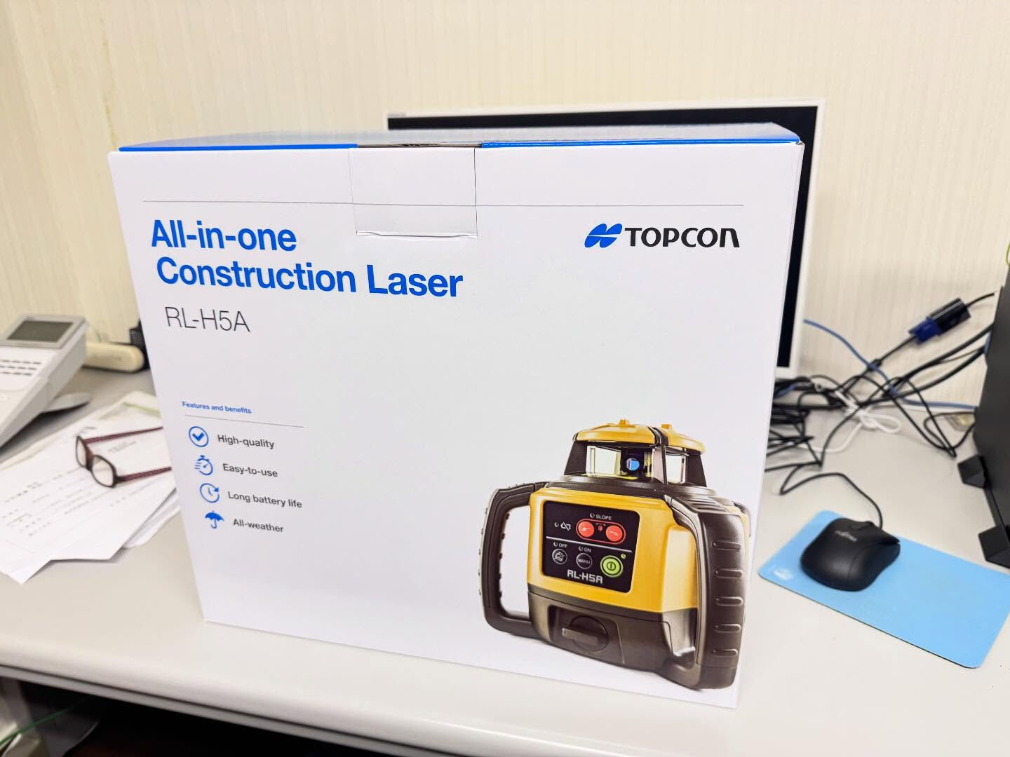 いつもお世話になってる測機屋さんにて