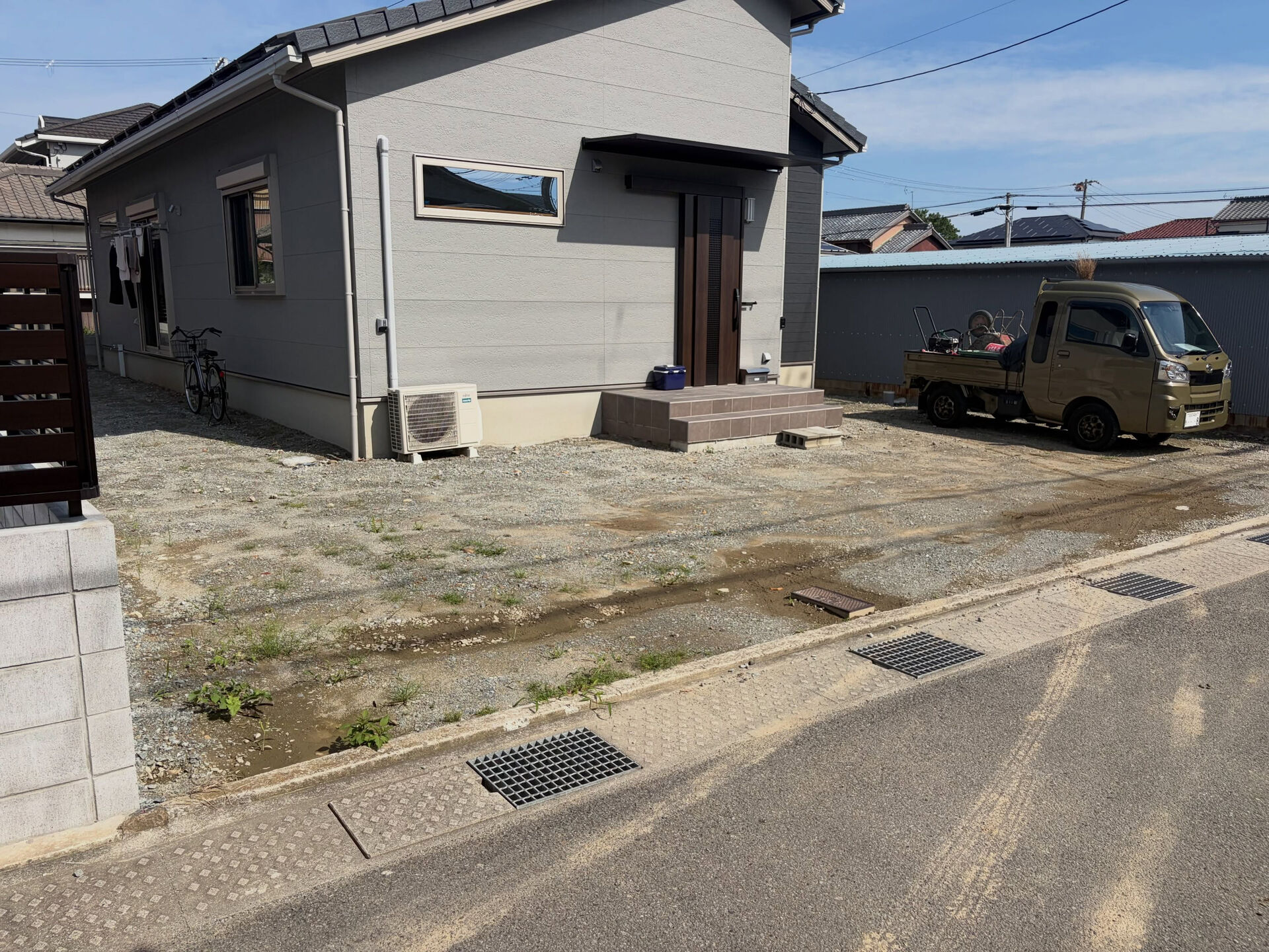 本日着工の外構工事になります