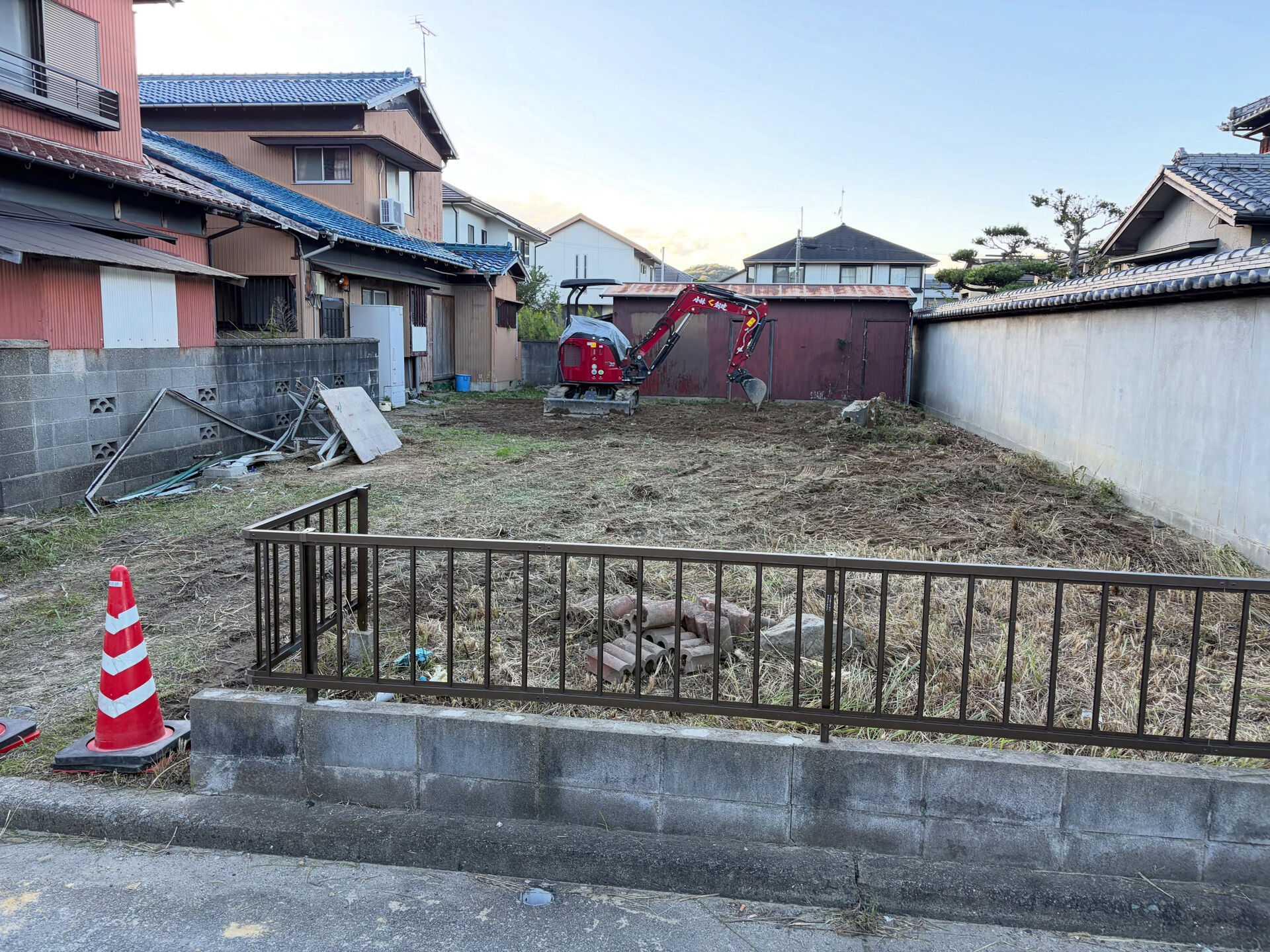 木造解体工事、外構撤去工事